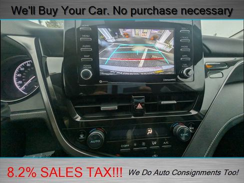 Used 2023 Toyota Camry SE image 11