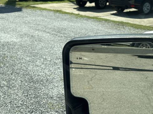 Used 2024 Chevrolet Silverado 2500 Custom w/ Custom Value Package image 27