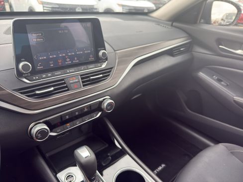 Certified 2024 Nissan Altima 2.5 SV image 21