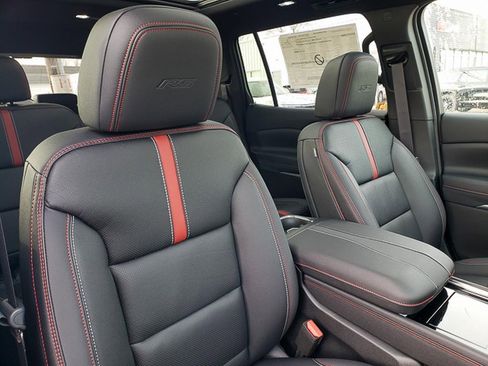 New 2026 Chevrolet Traverse RS image 32