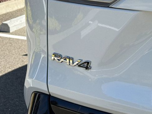 Used 2020 Toyota RAV4 XSE image 22