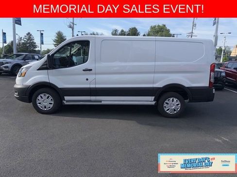 Used 2024 Ford Transit 250 Low Roof w/ Exterior Upgrade Package RWD image 4