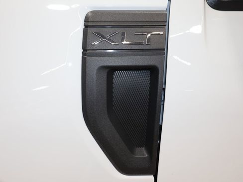 Used 2026 Ford Maverick XLT w/ Equipment Group 301A AWD/4WD image 32