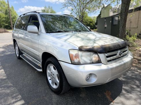 Used 2006 Toyota Highlander Limited image 3