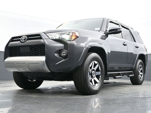 Used 2021 Toyota 4Runner TRD Off-Road Premium w/ Moonroof Package AWD/4WD image 46