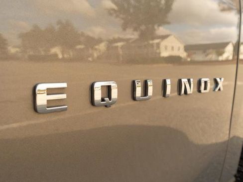 Used 2019 Chevrolet Equinox LT image 44