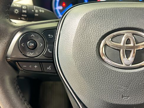 Used 2025 Toyota RAV4 XLE Premium w/ Weather Package AWD/4WD image 18