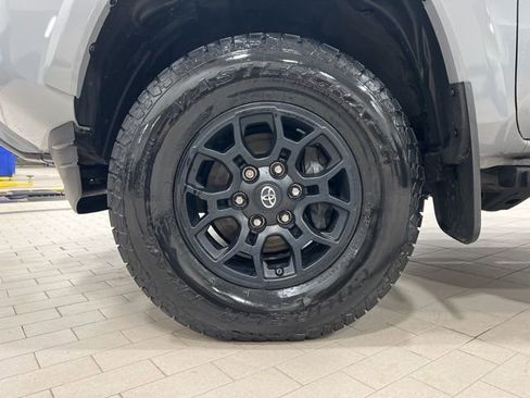 Used 2020 Toyota Tacoma SR5 w/ Technology Package image 21