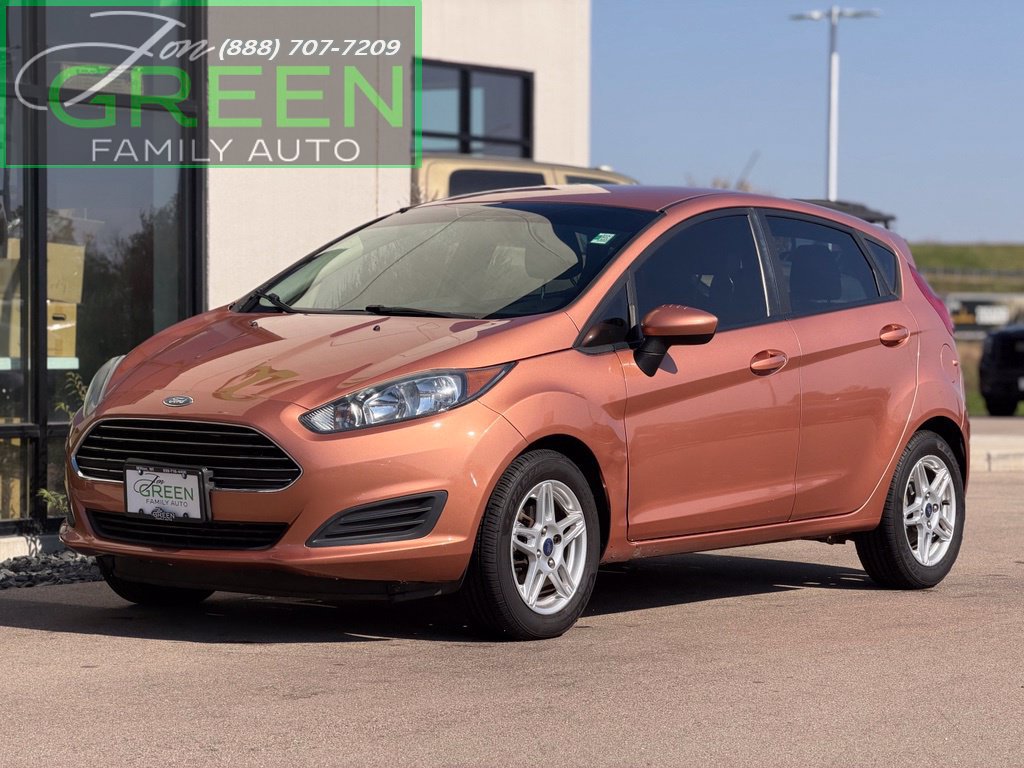 Used 2017 Ford Fiesta SE FWD image 1