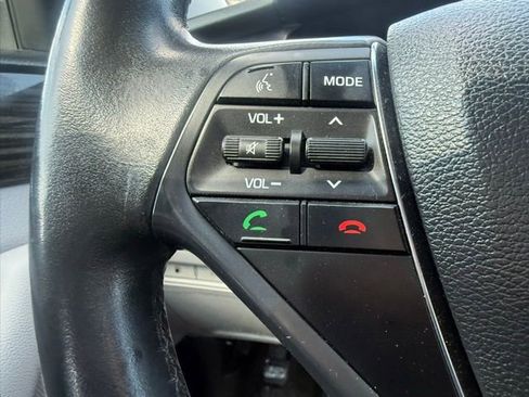 Used 2016 Hyundai Sonata Limited image 22