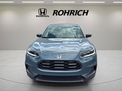 Used 2023 Honda HR-V Sport image 2