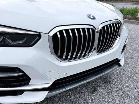 Used 2022 BMW X5 xDrive40i w/ Parking Assistance Package AWD/4WD image 36