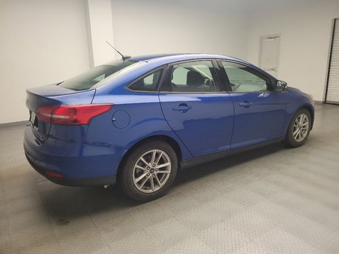 Used 2018 Ford Focus SE w/ Cold Weather Package FWD image 10