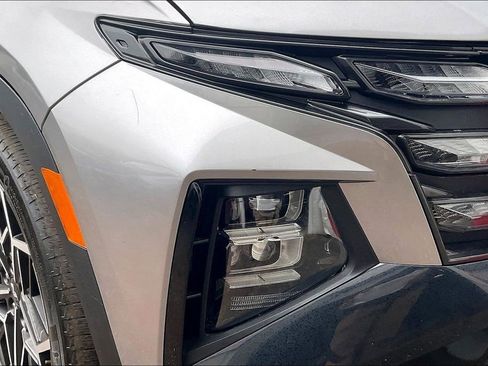 Used 2025 Hyundai Tucson SE image 22