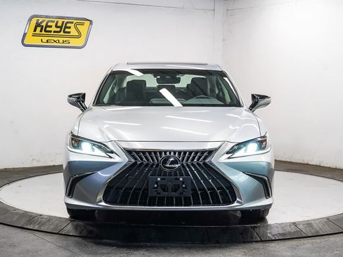 Used 2025 Lexus ES 300h w/ Premium Package FWD image 6