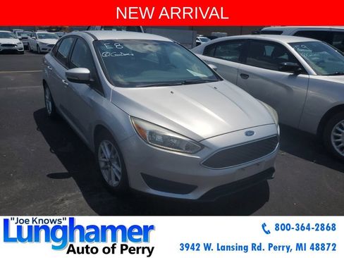 Used 2016 Ford Focus SE FWD image 1