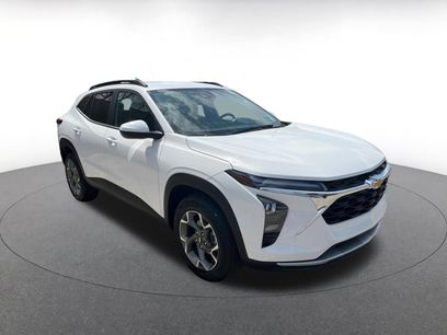 Used 2025 Chevrolet Trax LT w/ LT Convenience Package