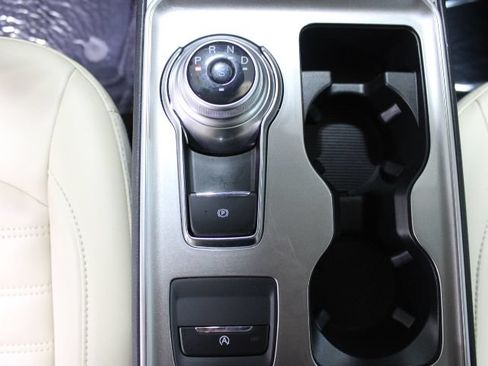Used 2024 Ford Edge SEL w/ Cargo Accessory Package AWD/4WD image 33