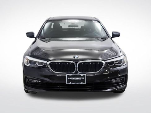 Used 2017 BMW 530i xDrive AWD/4WD image 8