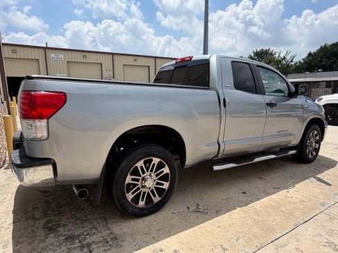 Used 2013 Toyota Tundra 4x4 Double Cab w/ SR5 Pkg image 7