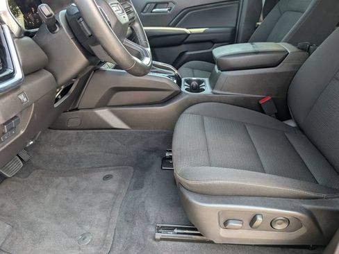 Used 2024 GMC Canyon Elevation w/ Convenience Package RWD image 16