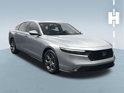 Used 2024 Honda Accord EX image 2