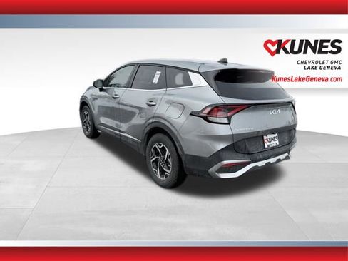 Used 2025 Kia Sportage LX image 8