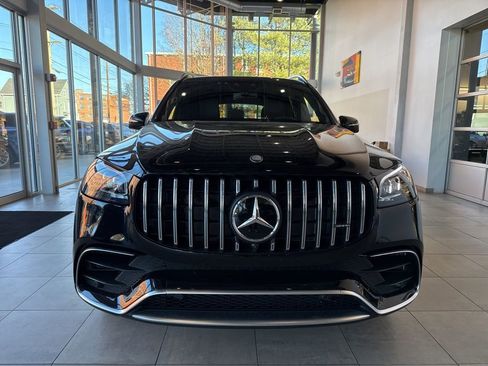 New 2025 Mercedes-Benz GLS 63 AMG 4MATIC image 2