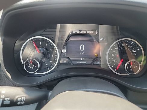 New 2026 RAM 1500 Tradesman AWD/4WD image 10