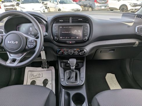 Certified 2024 Kia Soul LX FWD image 15