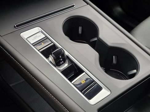 New 2026 Volkswagen Atlas SE image 14