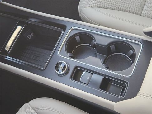 New 2026 Lincoln Corsair Reserve image 19