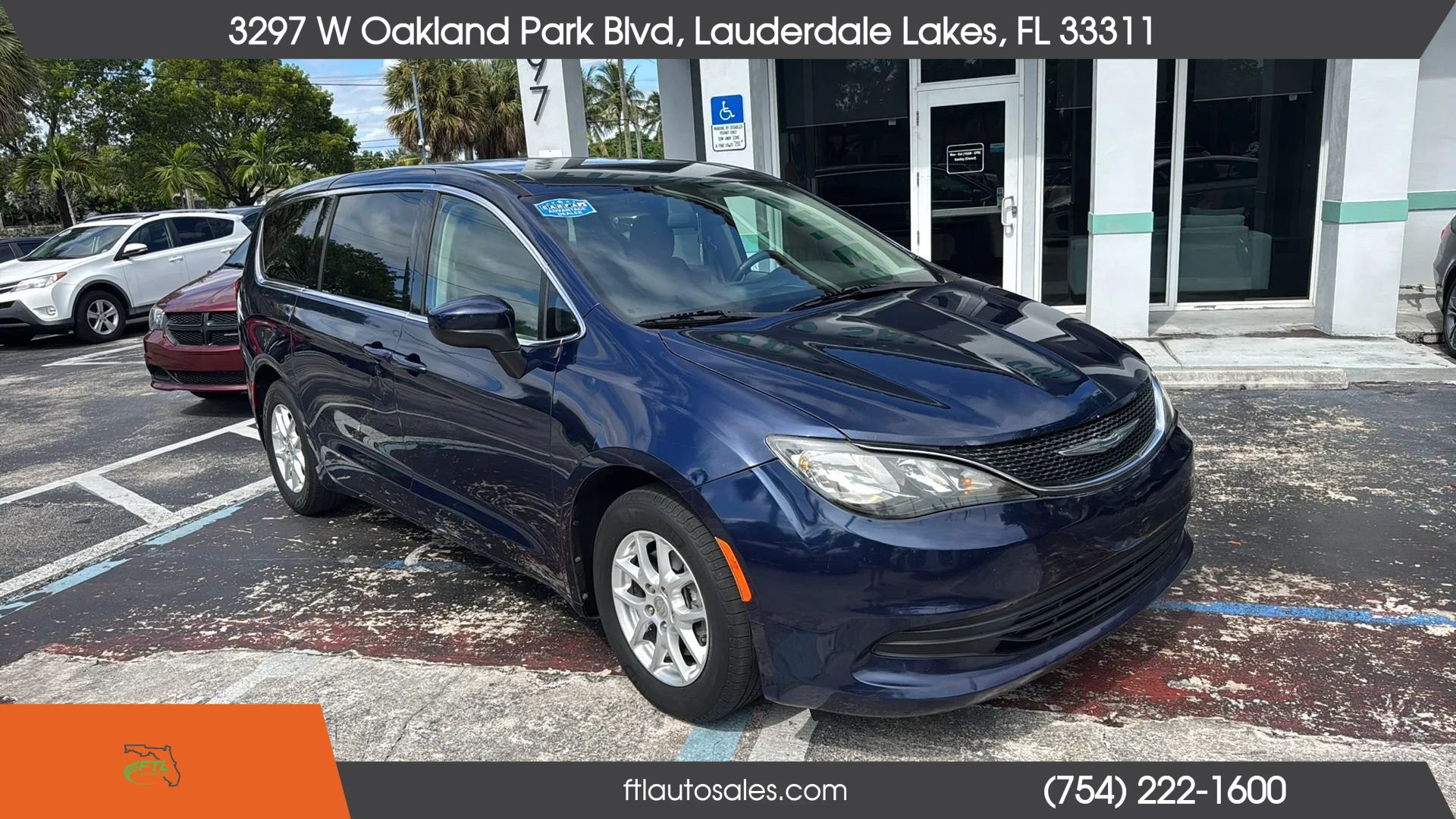 Used 2018 Chrysler Pacifica LX FWD image 12