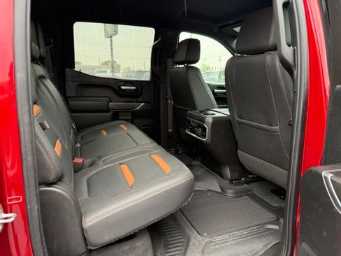 Used 2021 GMC Sierra 1500 AT4 w/ AT4 Preferred Package AWD/4WD image 15