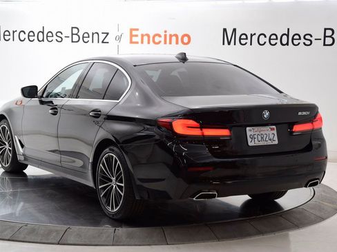 Used 2023 BMW 530i w/ Convenience Package image 4
