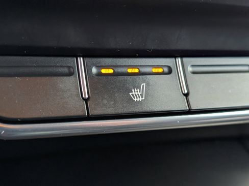 Used 2019 Kia Sorento S image 4