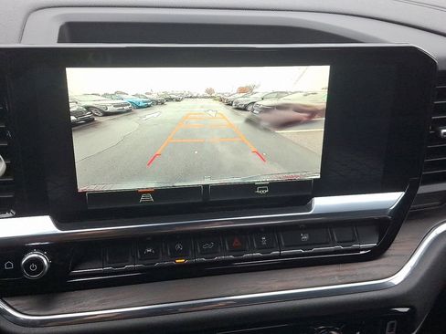 Certified 2024 GMC Sierra 1500 SLT image 18