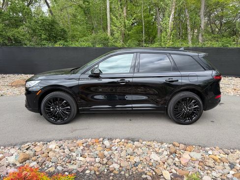 Certified 2023 Lincoln Corsair Reserve w/ Equipment Group 202A AWD/4WD image 2