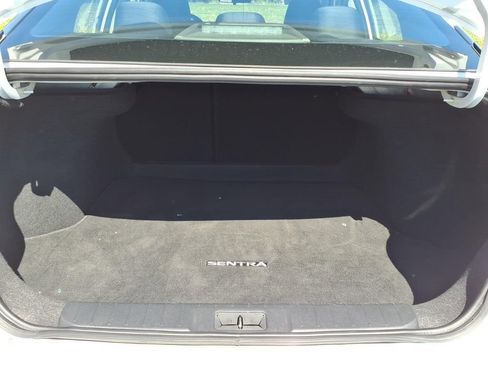 Used 2024 Nissan Sentra SV FWD image 19