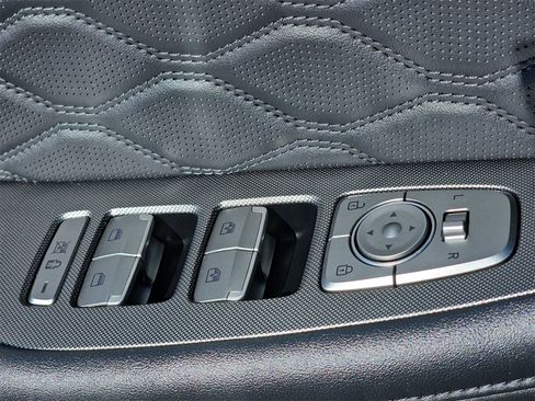 Used 2022 Hyundai Palisade Calligraphy image 34