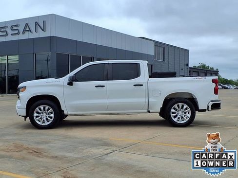 Used 2023 Chevrolet Silverado 1500 Custom AWD/4WD image 20