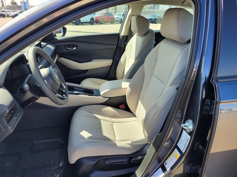 Certified 2025 Honda Accord LX image 10