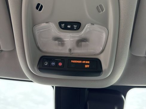 Used 2024 Chevrolet TrailBlazer LS image 26