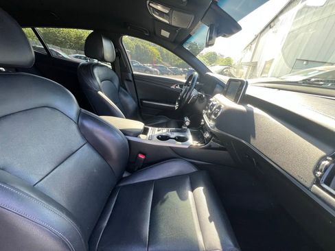 Used 2020 Kia Stinger GT image 17