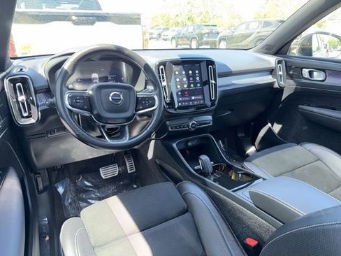 Used 2021 Volvo XC40 P8 Recharge AWD/4WD image 7