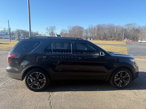 Used 2015 Ford Explorer Sport w/ Equipment Group 401A image 6