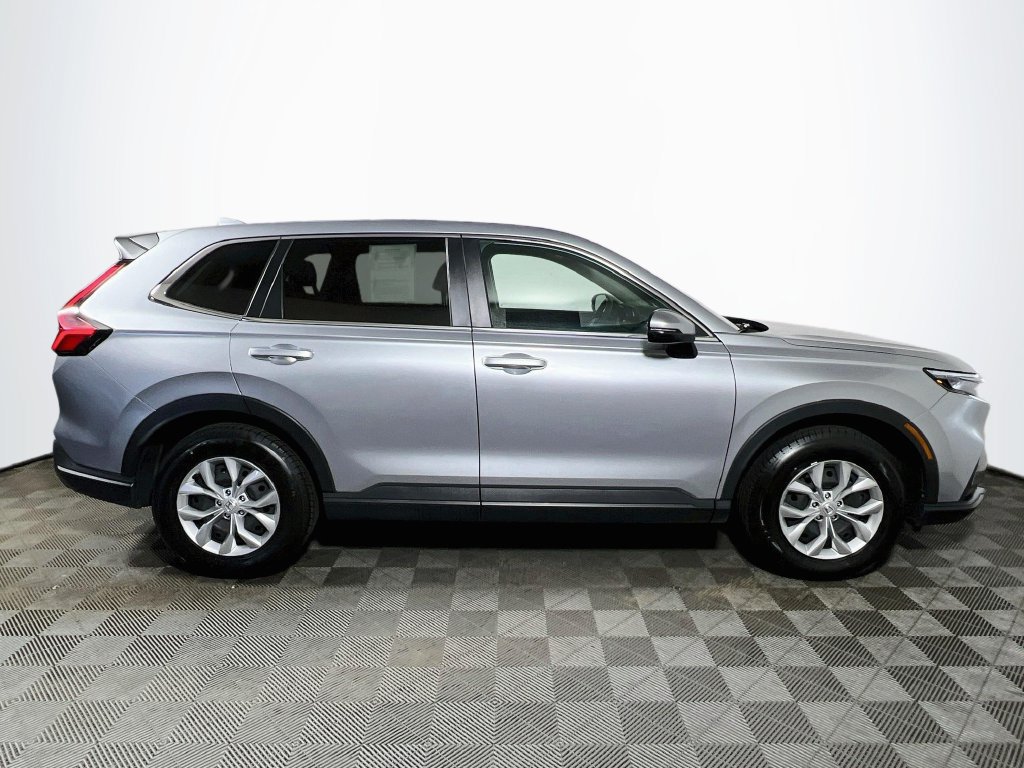 Used 2025 Honda CR-V LX image 8