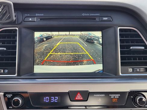 Used 2016 Hyundai Sonata SE image 17