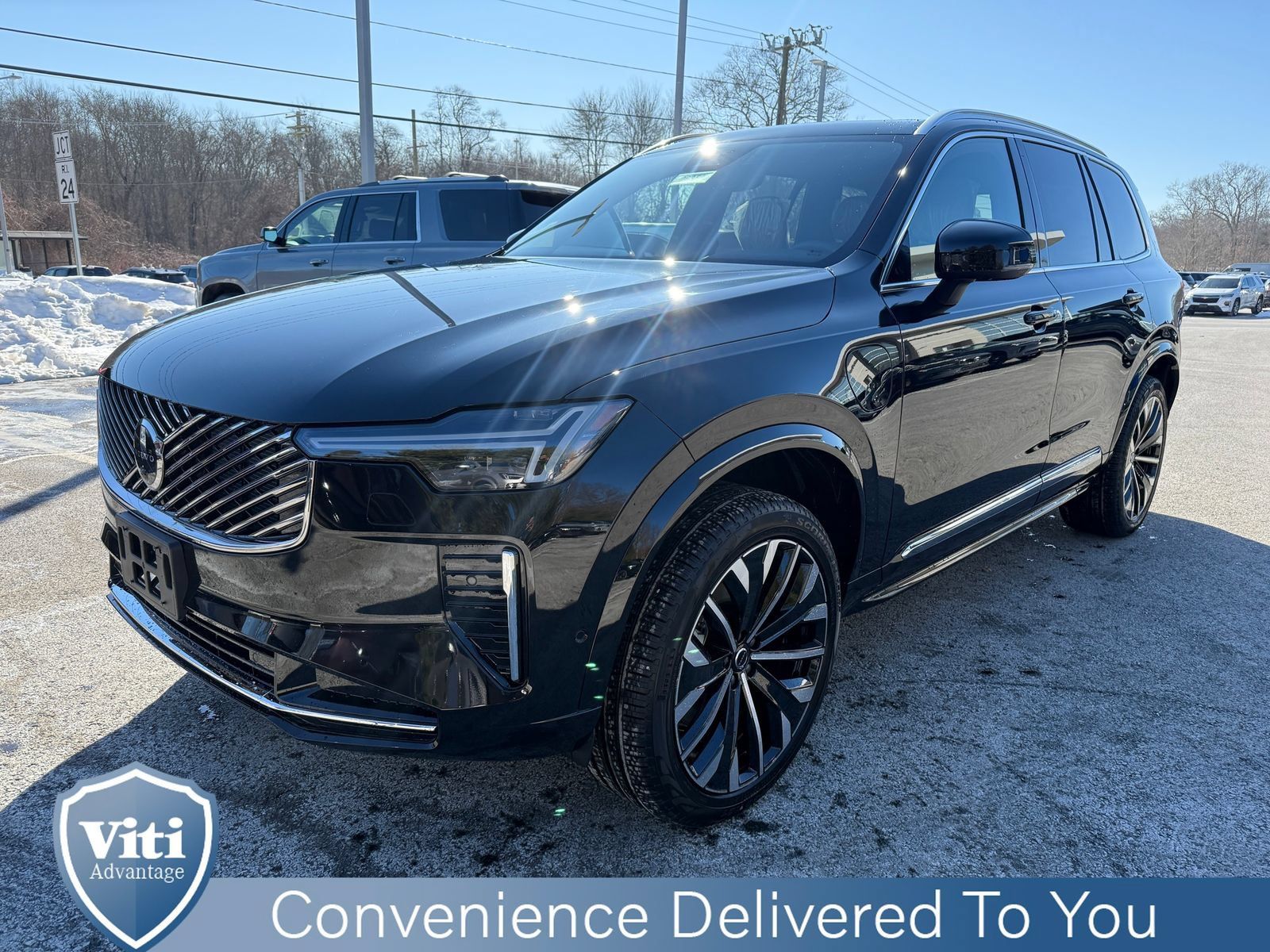 New 2026 Volvo XC90 T8 Plus w/ Protection Package Premier AWD/4WD image 4