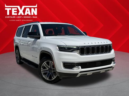 Used 2023 Jeep Wagoneer L Series II image 1